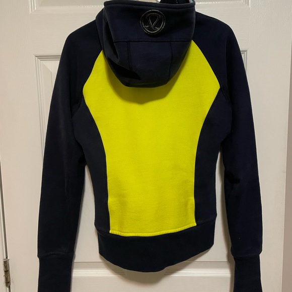 Lululemon Scuba Full Zip - Picture 2 of 2